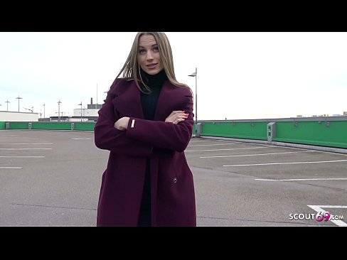 ❤️ VĀCU SKAUTS IR SAPNIS, PIESKARAS STEELE, AUTOSTĀVVIETA TELLTALE UN SEXY PAR NAUDU ❤️❌ Duršanās video pie mums lv.hentaibar.ru ❌