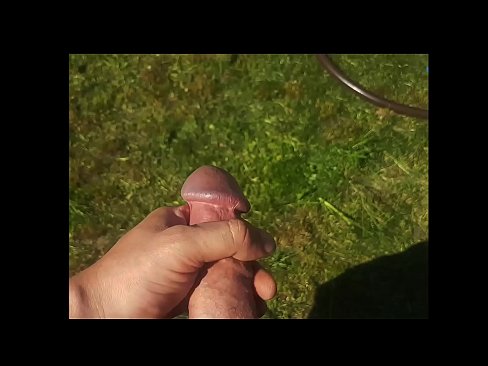 ❤️ Hot hottie gets viņai rozā pussy fucked un cums ar squirt vasaras dārzā ❤️❌ Duršanās video pie mums lv.hentaibar.ru ❌